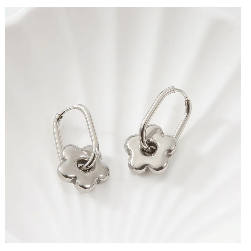 AROS HOOPS OVAL DAISY SILVER