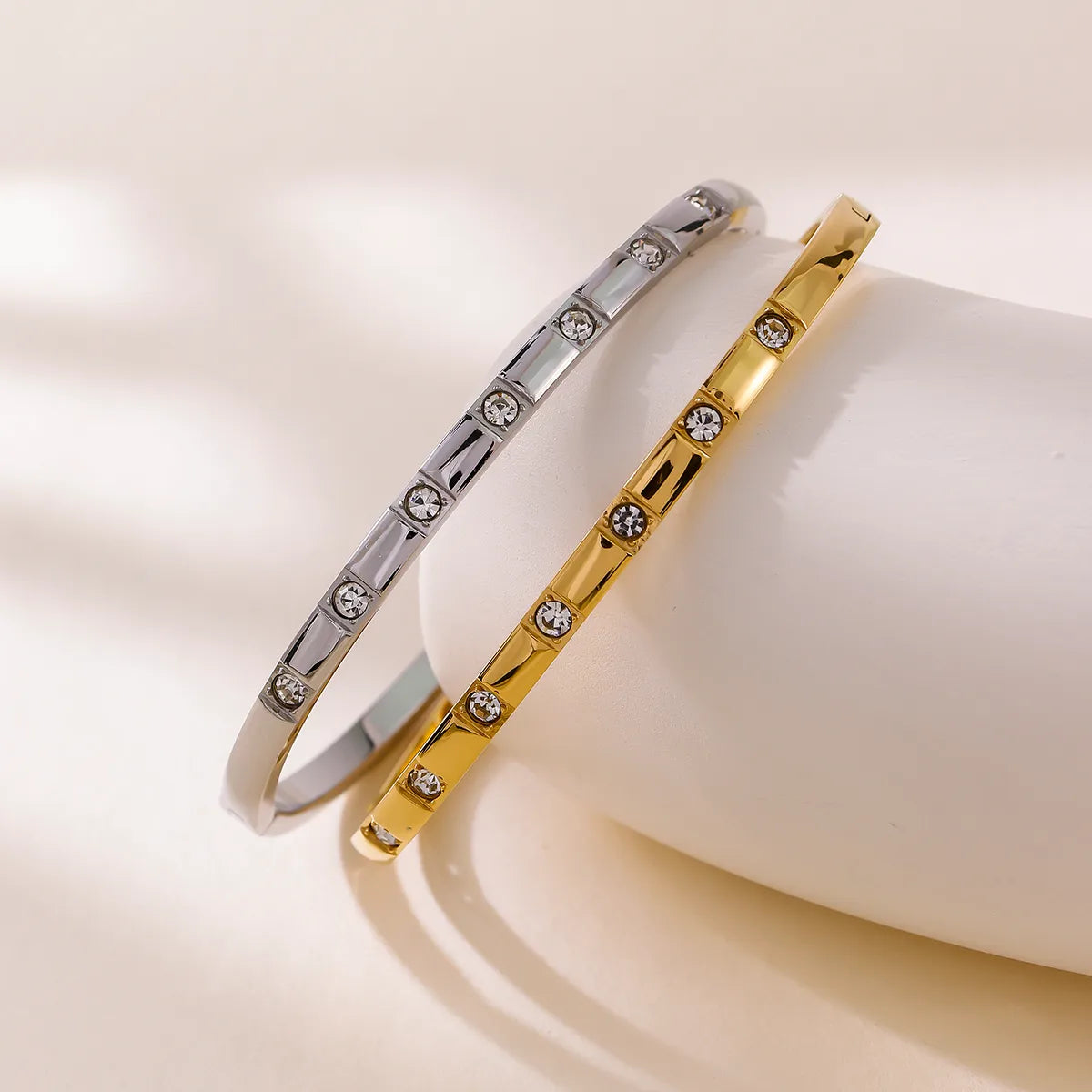 ESCLAVA BUSSUM SILVER
