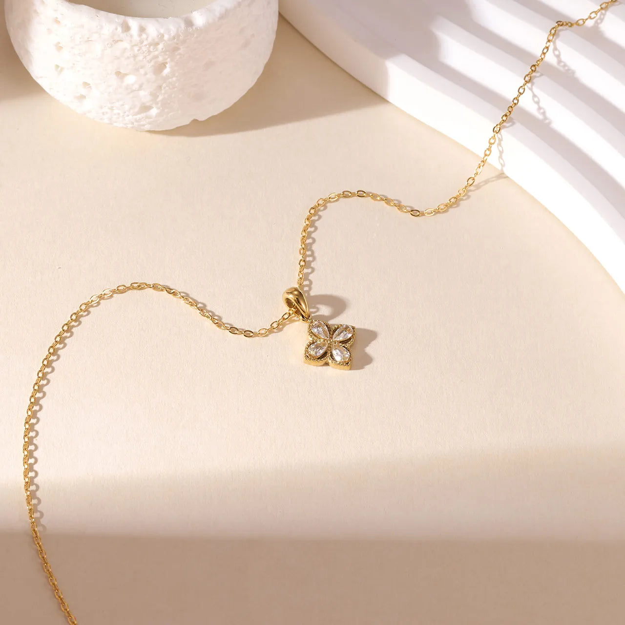 COLLAR ESTRELLA PREMIUM GOLD