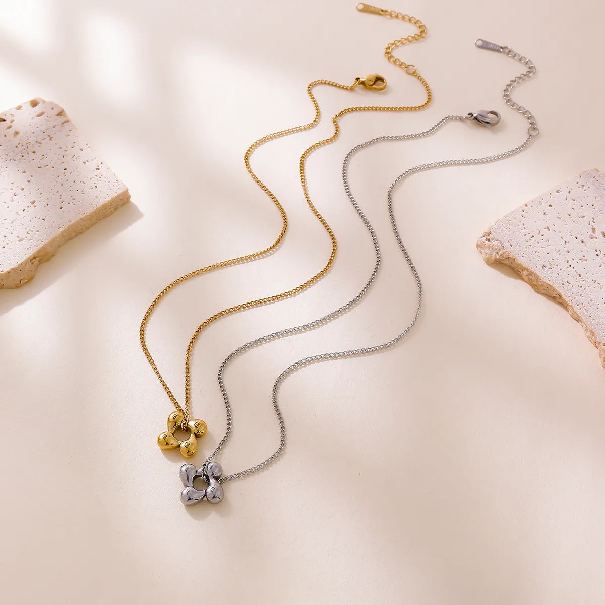 COLLAR FLOWER WAVY SILVER