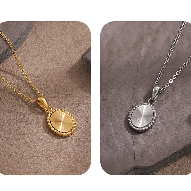 COLLAR MEDALLA DELICATESSEN GOLD