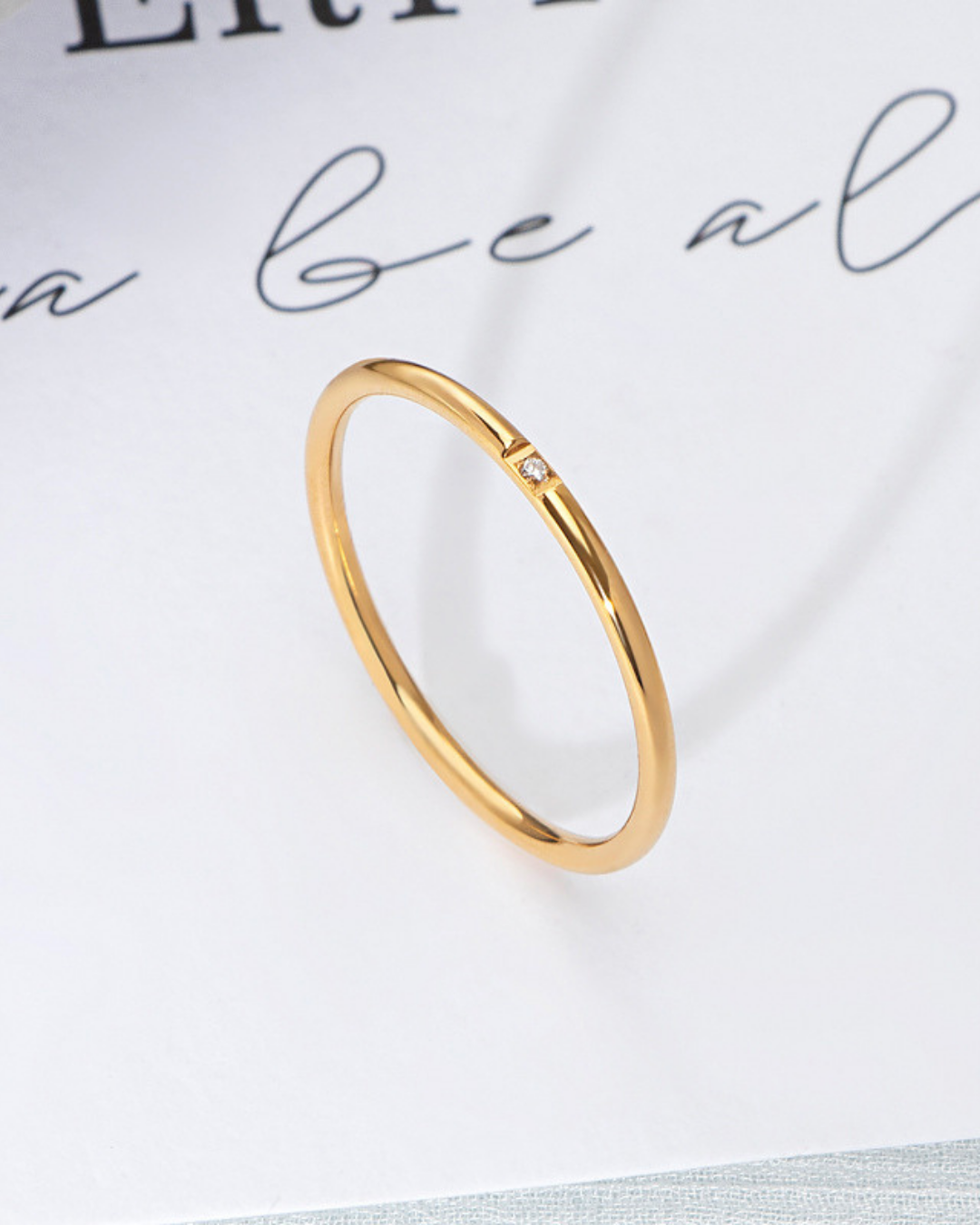 ANILLO FINITO UN BRILLO
