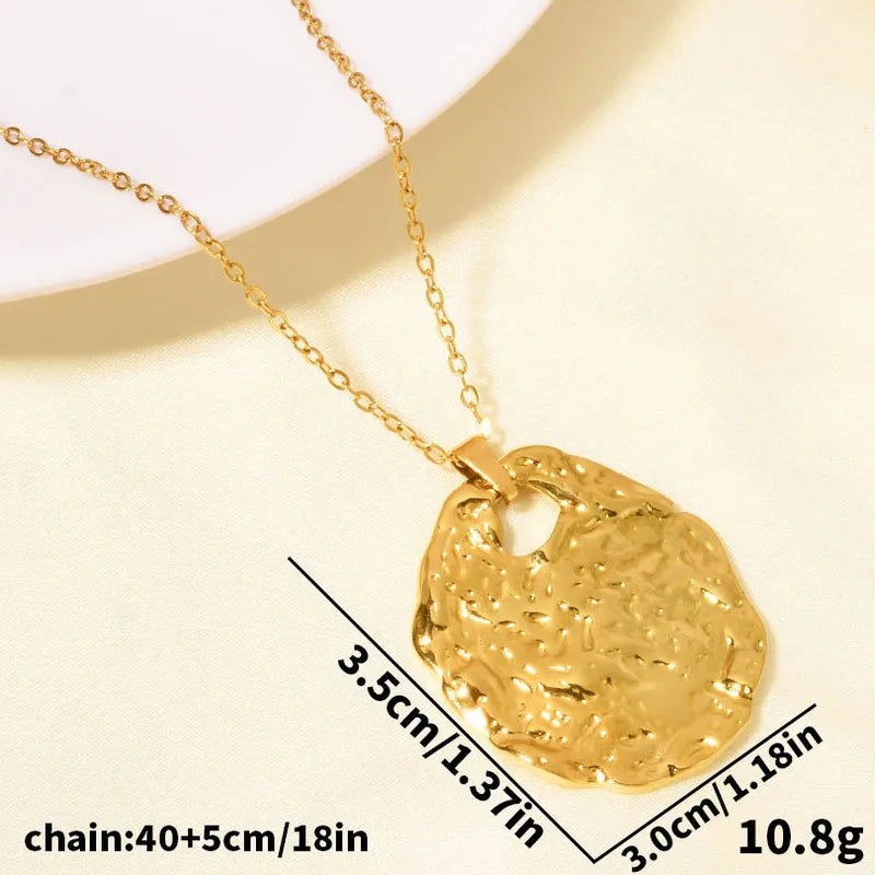 COLLAR MEDALLA IRREGULAR
