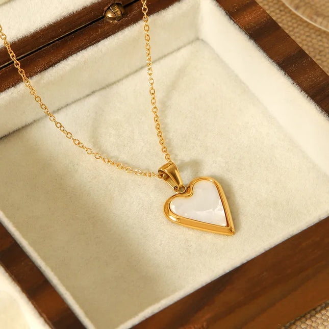 COLLAR HEART NACAR SLOW