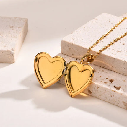 COLLAR RELICARIO HEART NACAR