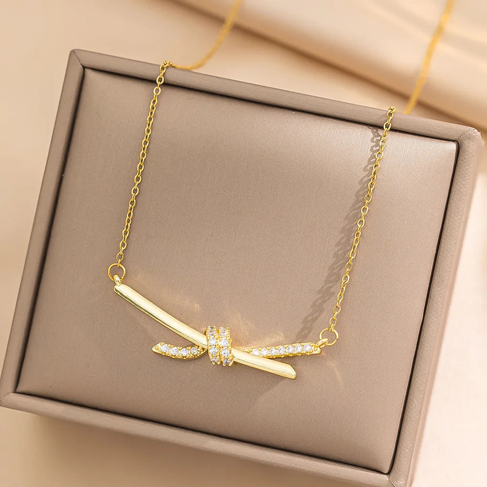 COLLAR ESPADAS GOLD