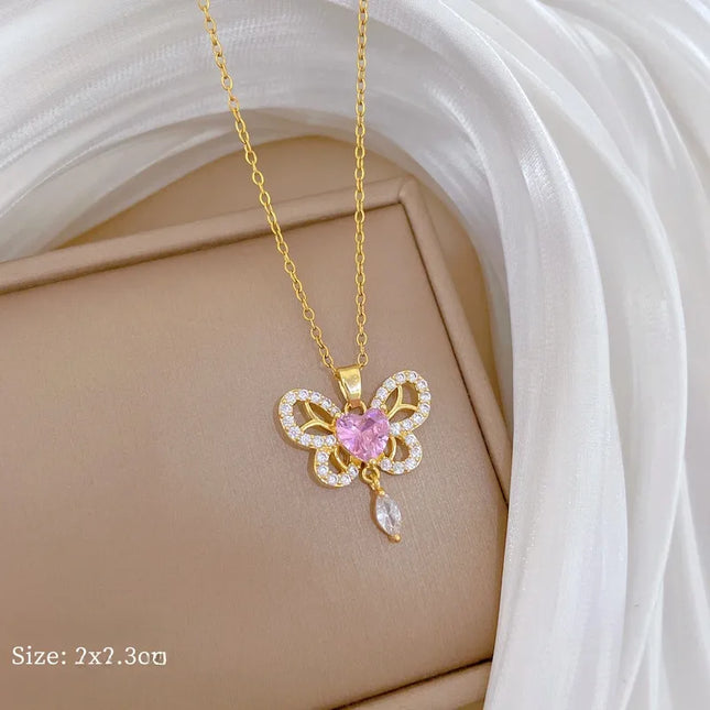 COLLAR MARIPOSA HEART CHARMIE