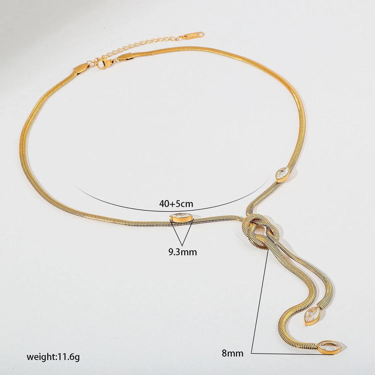 COLLAR CORBATERO ANUDADO