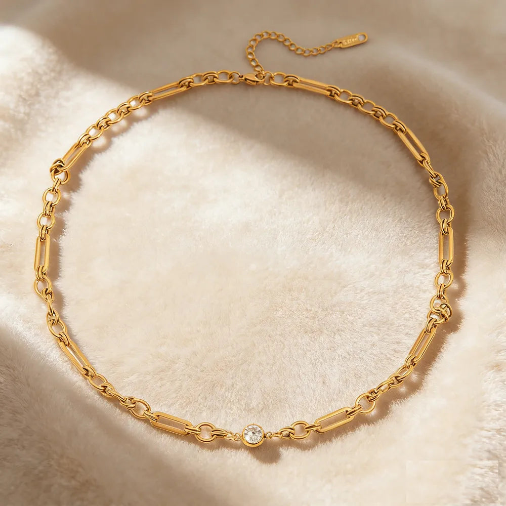 COLLAR PLUMS GOLD