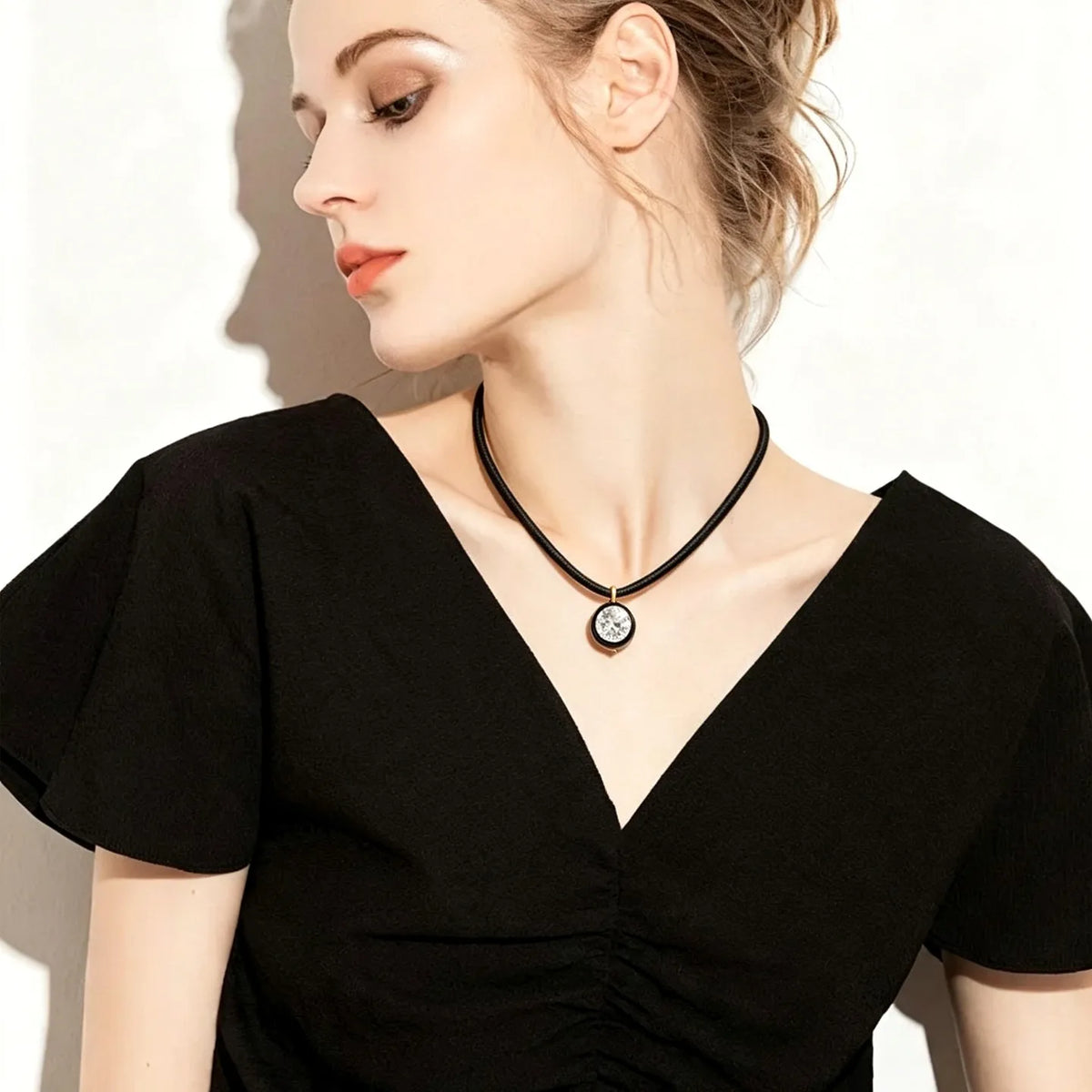 COLLAR SOGA NEGRA - DIJE NEGRO CUBIC REDONDO