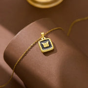 COLLAR CUADRO MARIPOSA BLACK