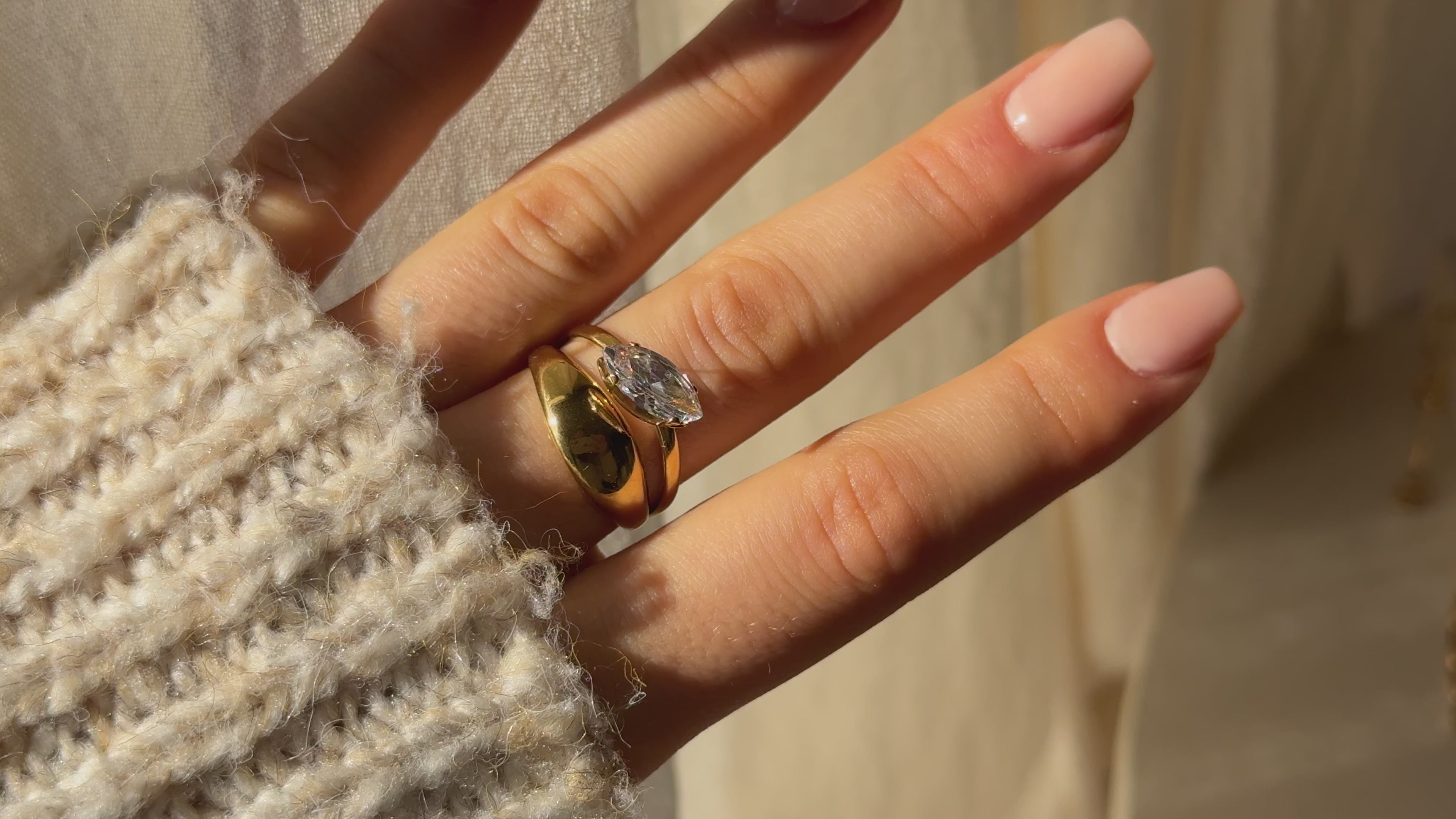 Cargar vídeo: ANILLO DROPPED GOLD