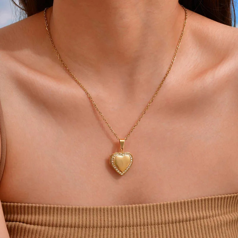 COLLAR RELICARIO SHINY HEART GOLD