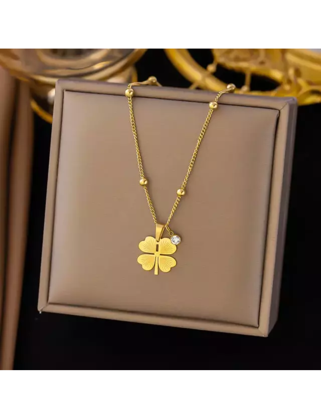 COLLAR TREBOL CUBIC