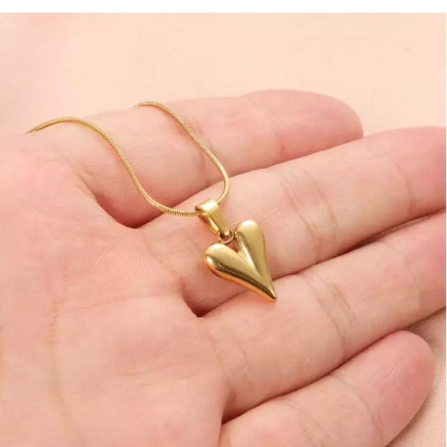 COLLAR HEART CHUNKY GOLD